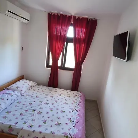 Neta Hotel Velipoje